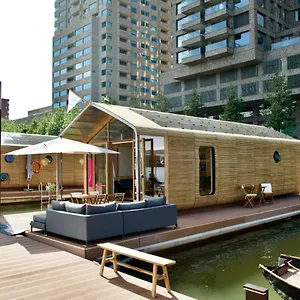  Ferienhaus Wikkelboats At Floating Rijnhaven