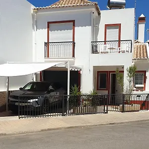 https://casa-familia-cardoso.hotelaalgarve.com