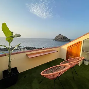 https://la-joya-del-mar-suites.in-canary-islands.com
