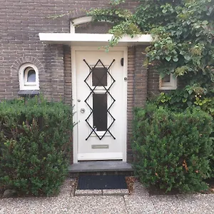  Privatunterkunft Bed&bye Schiphol
